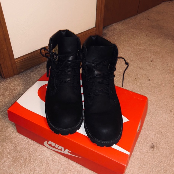 Timberland Boots - Picture 2 of 4